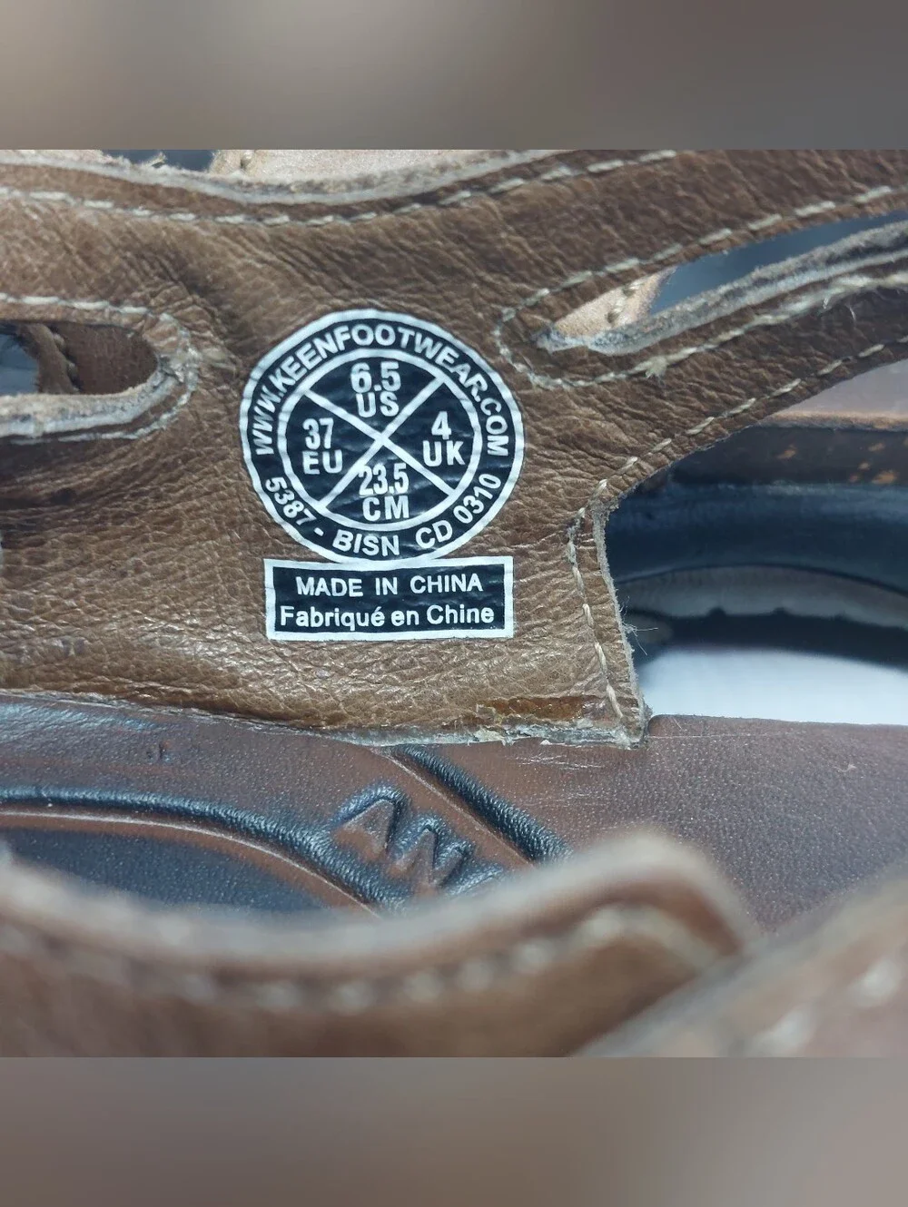 Keen Naples Brown Tan Leather Sandals Strappy Fisherman Womens Size 6.5